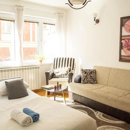 Cute And Cozy Studio With Cathedral View-Excellent Location 사라예보 외부 사진