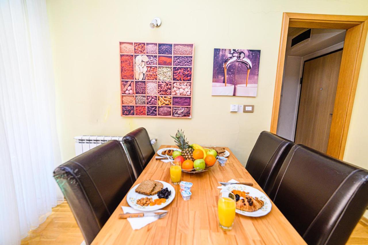 Cute And Cozy Studio With Cathedral View-Excellent Location 사라예보 외부 사진
