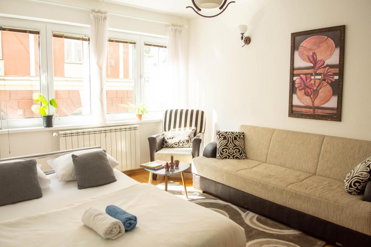 Cute And Cozy Studio With Cathedral View-Excellent Location 사라예보 외부 사진